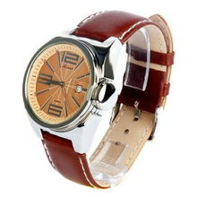 經典品味，盡顯儒雅——依詩美防水石英男表HA872咖啡色腕表評測